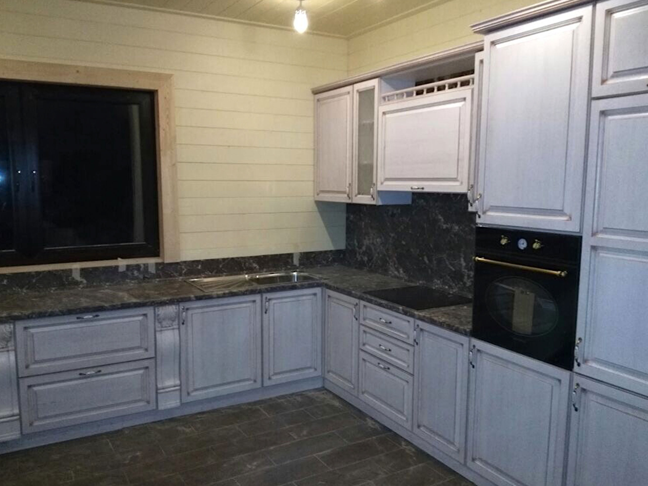 фото кухни П-образной